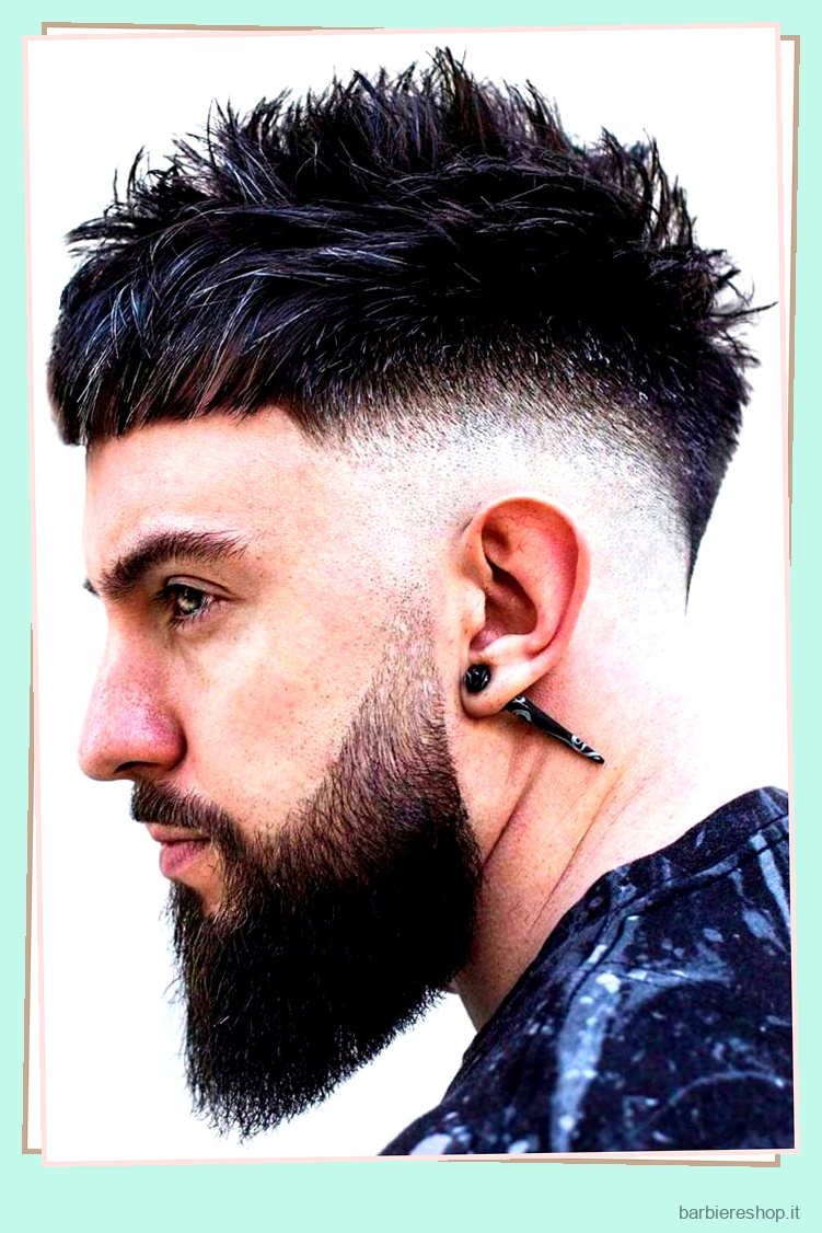 Idee ispiratrici sulle combinazioni di stili di capelli e barba completa 6