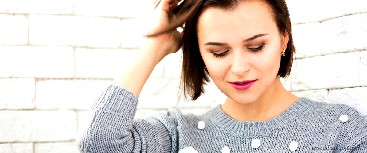 Miglior prodotto per infoltire i capelli donna: scopri le opzioni più efficaci 5 Miglior prodotto per infoltire i capelli donna: scopri le opzioni più efficaci 5