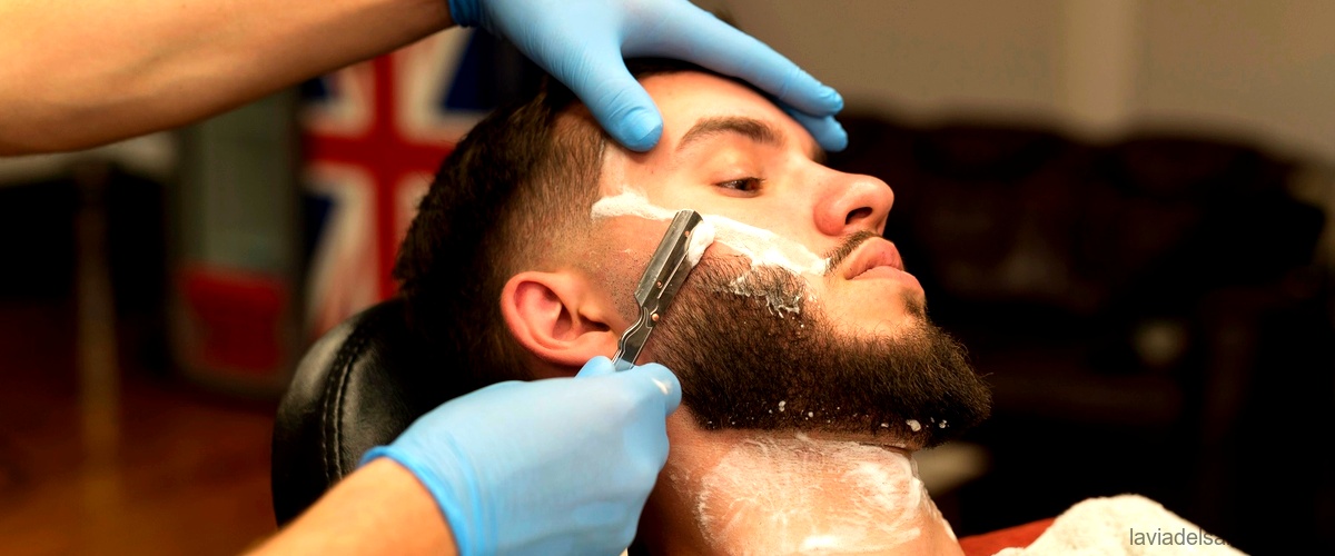 Domanda: Come si fa lo scrub alla barba?