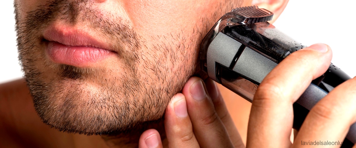 Rasoio a pelle barba: scopri il nuovo rasoio ideale per una rasatura perfetta 2